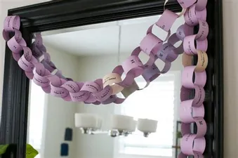 lent paper chain.webp