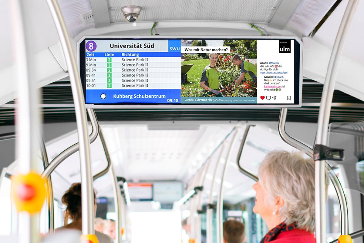 Fahrgast TV mit Werbung für die Azubi-Kampagne in Bussen der Stadt Ulm