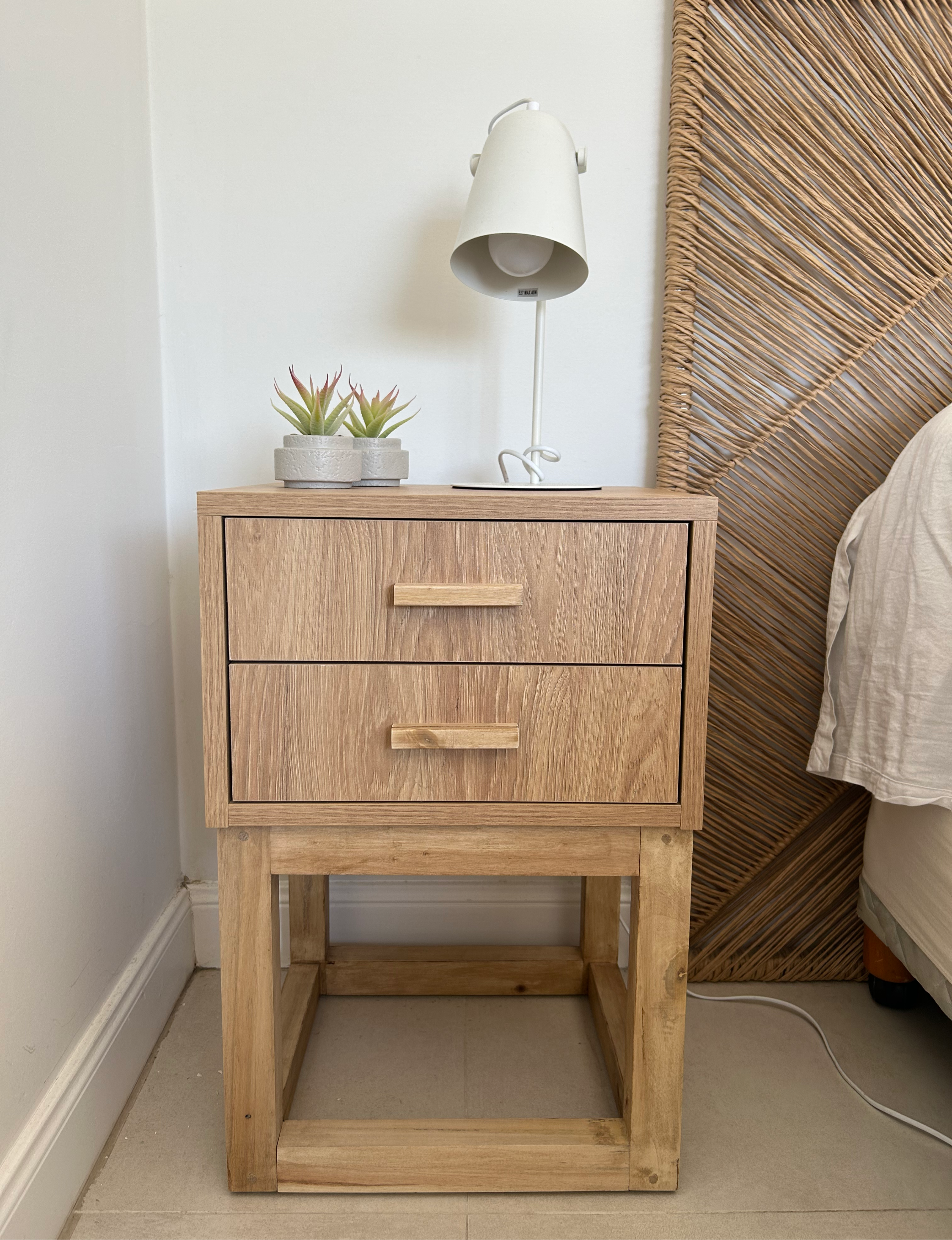 Mesa de Luz Veta Hickory