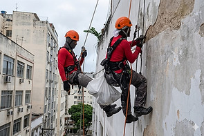 Revitalização de Emboço em Fachada.jpg