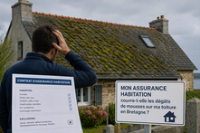 Mon assurance habitation couvre-t-elle les dégâts de mousses sur ma toiture en Bretagne ?