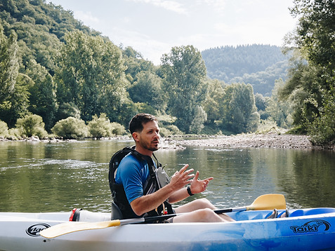 Location kayak avec moniteur Tarn (81) CDCK 81 Ambialet. Découvrez le kayak avec nos moniteurs diplômés pour des sessions de 