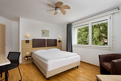 Hôtel-Bon-Port---303-02_DBLS.jpg