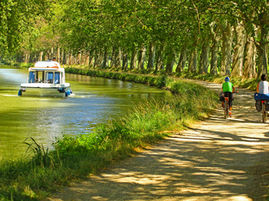 COMPOSTEZ UN ALLER SIMPLE VERS DES JOURS HEUREUX à l'Hostel Le Grand Bassin à Castelnaudary