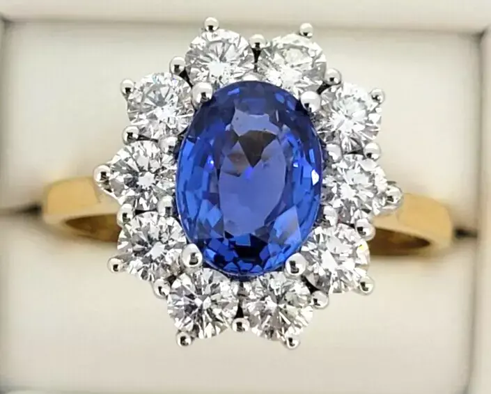 1.86ct Sapphire & 0.92ct Diamond Halo Ring 18ct Gold 4.6g Size N- RRP £4750