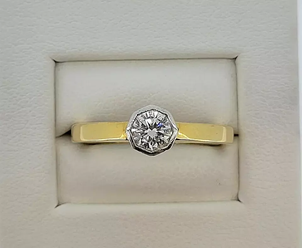 0.35ct Diamond Solitaire Ring 18ct Yellow & White Gold 3.9g size M - RRP £1995