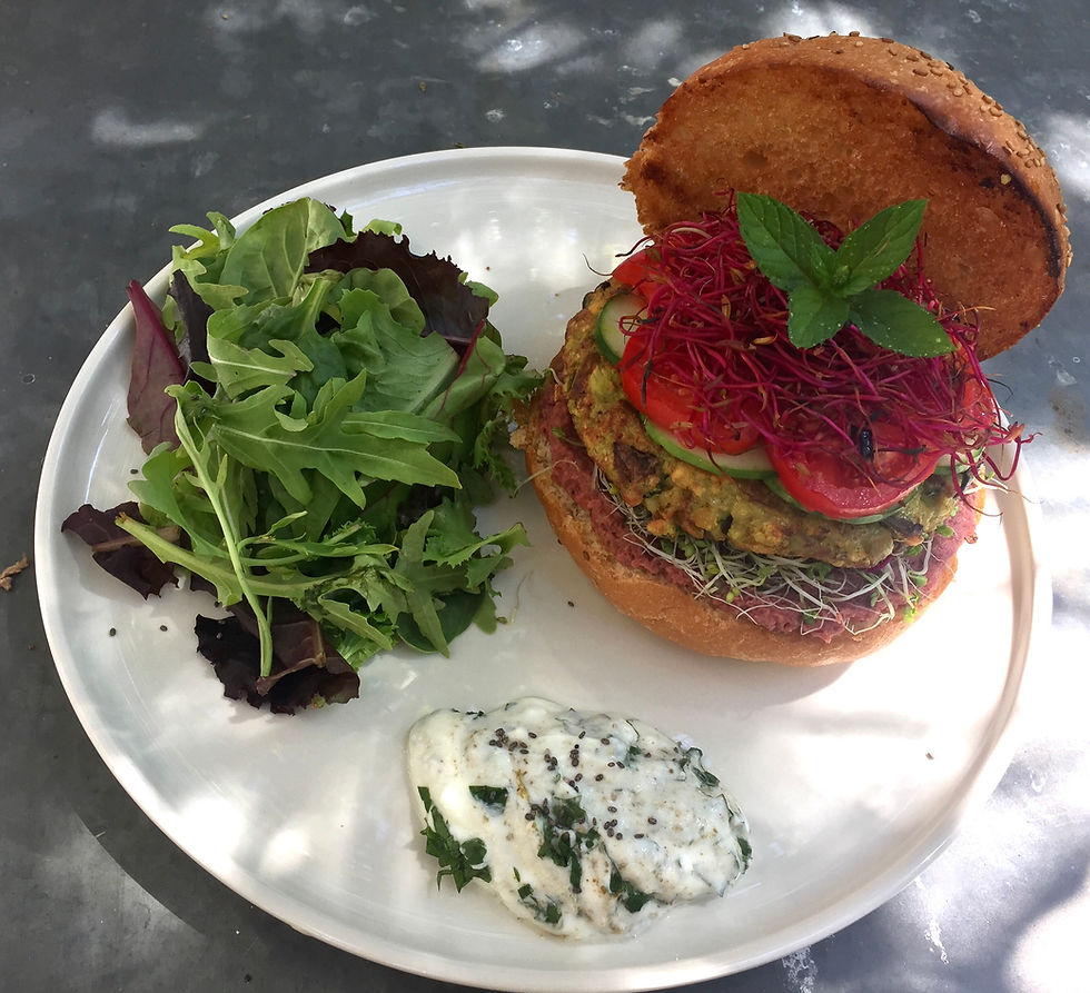 Recette de burger végétarien, originale, raffinée et gournande