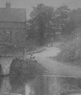 Dawson's Lane Bridge.jpg