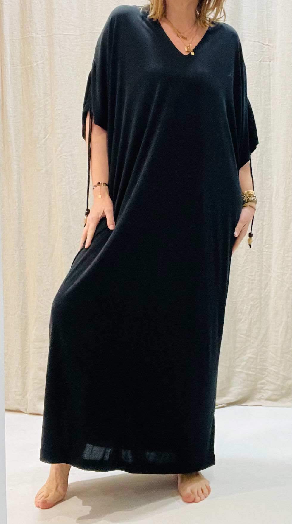 robe longue noire Orfeo fluide col V