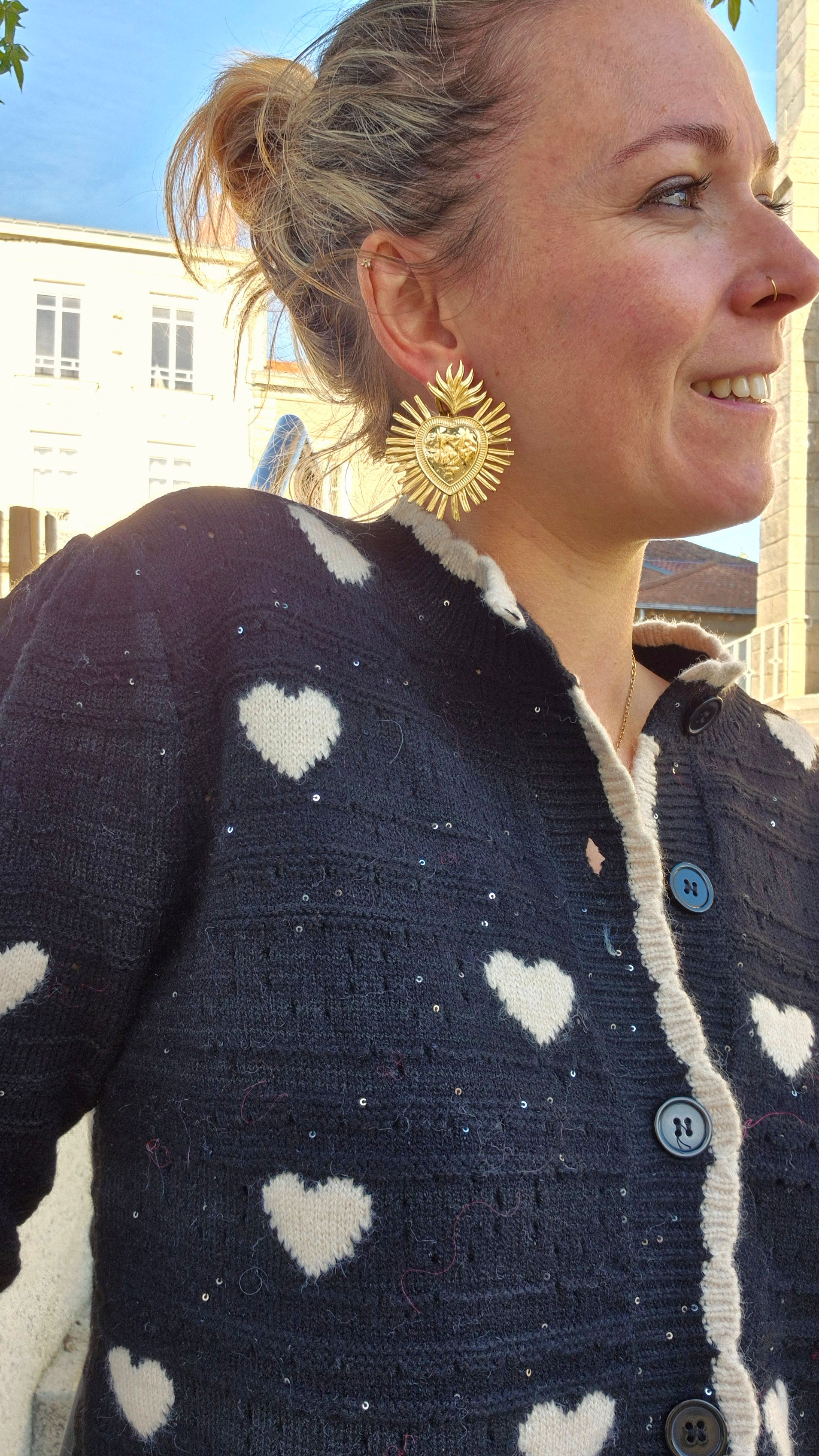 Gilet noir motifs coeurs écru femme avec sequins