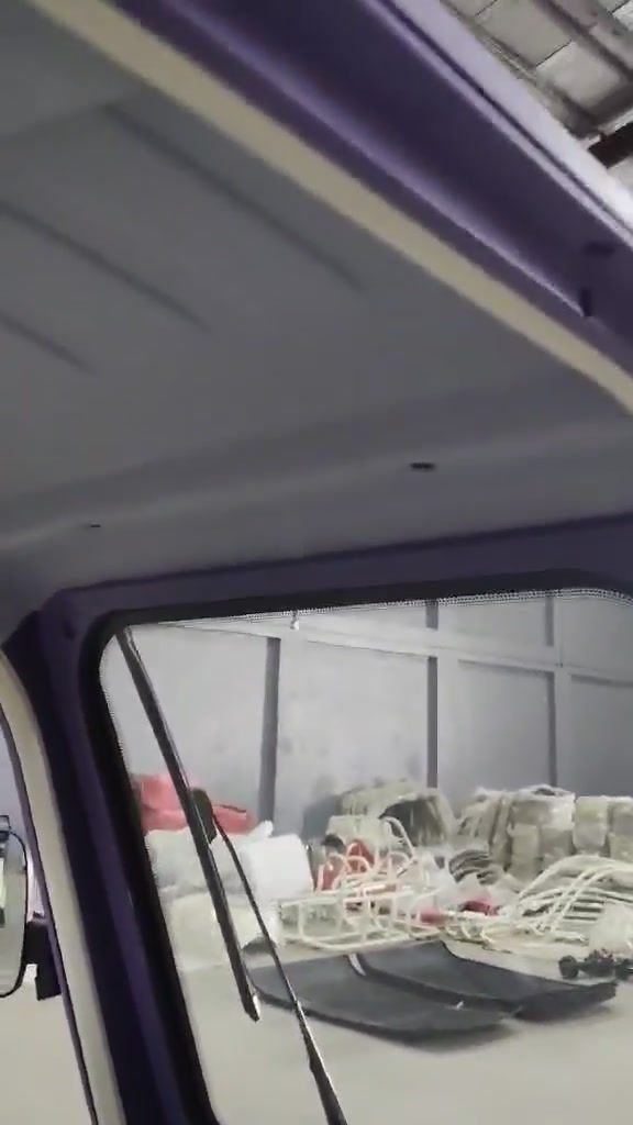 Thumbnail: ALLURE V9