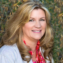 Marion Rhoades Headshot.JPG