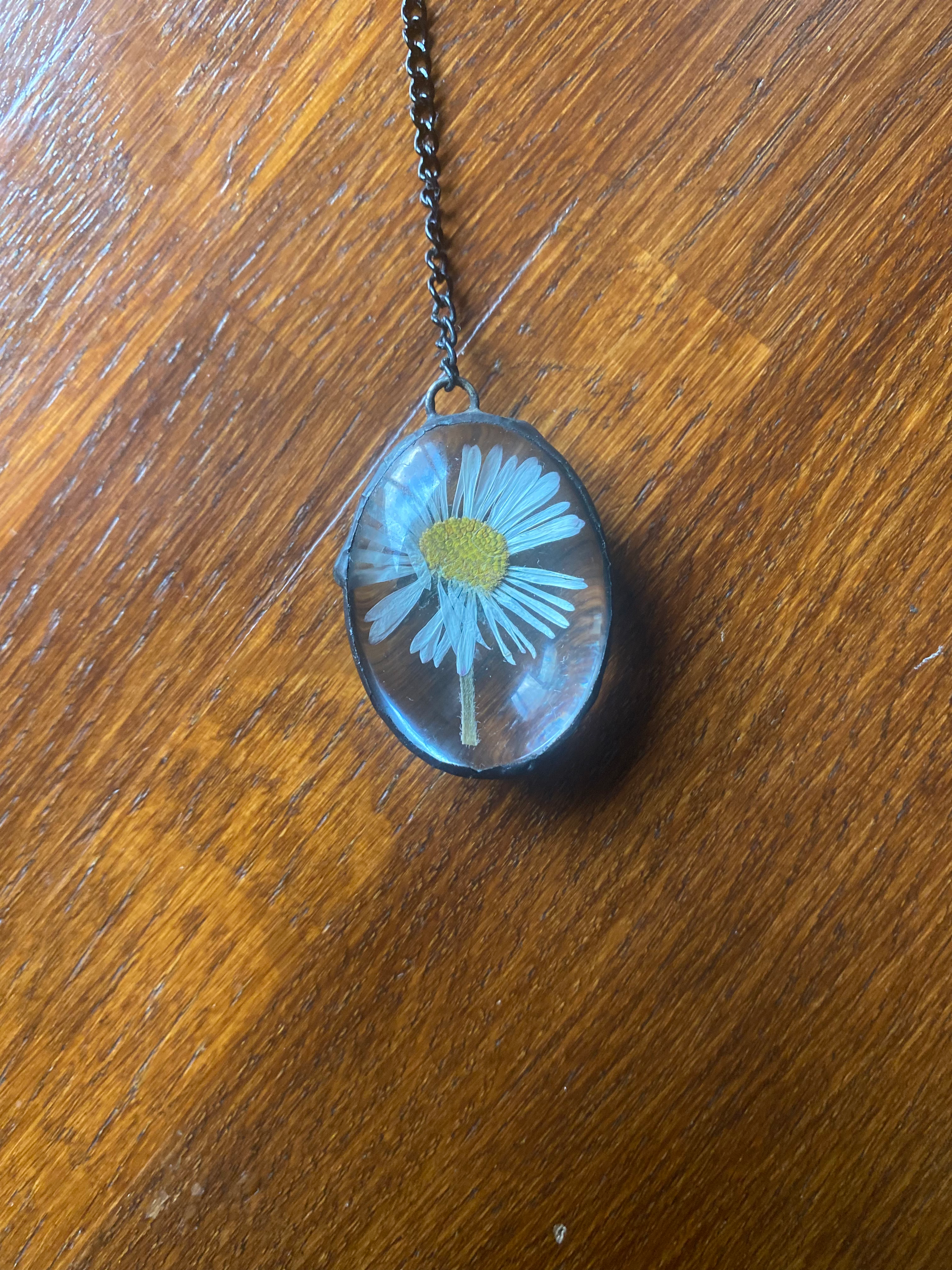 Ovalen hanger madelief