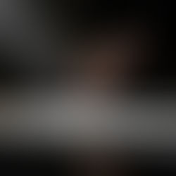 A Prostituição Silenciosa: O Preço que as Filhas Pagam Pela Honra dos Pais