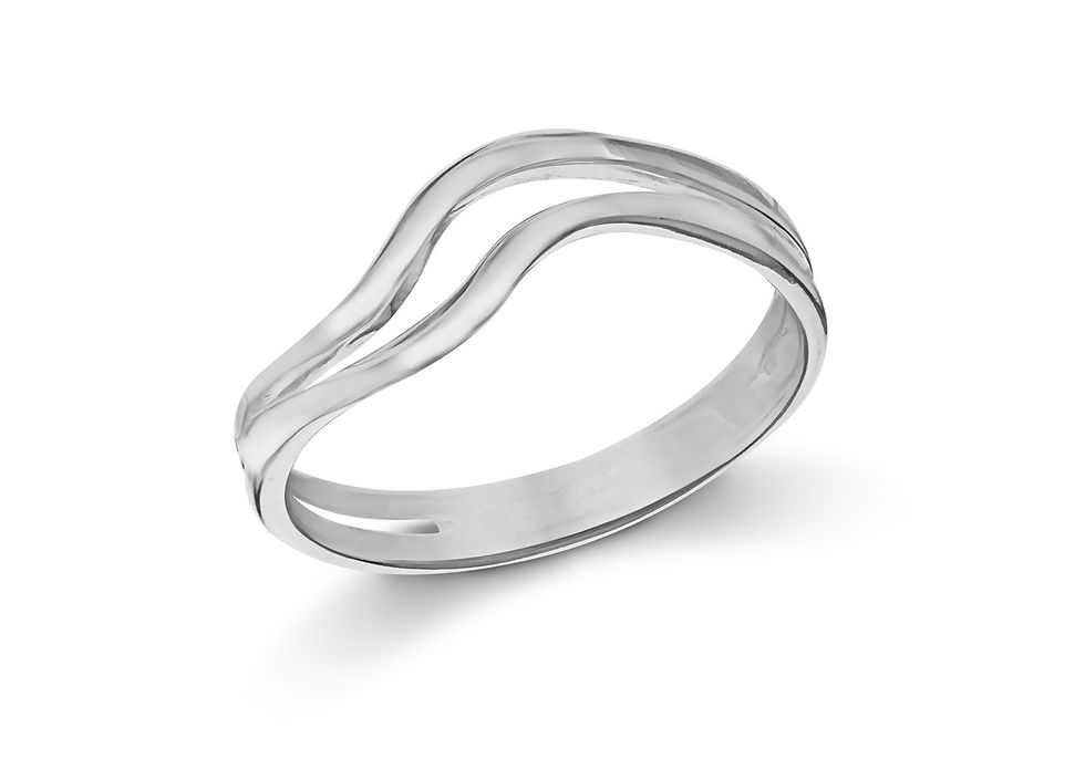 Split shaft, silver ring with a distinctive design featuring wavy, undulating pattern.