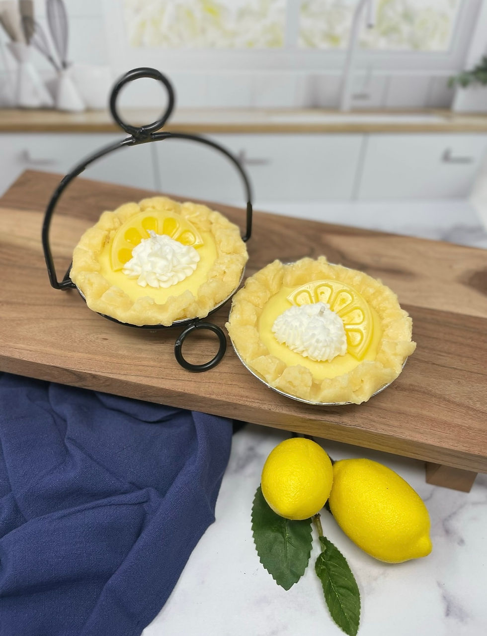 Thumbnail: Small Pie Candles