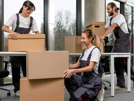 Englewood’s Top Commercial Moving Experts Deliver Safe, Timely Moves