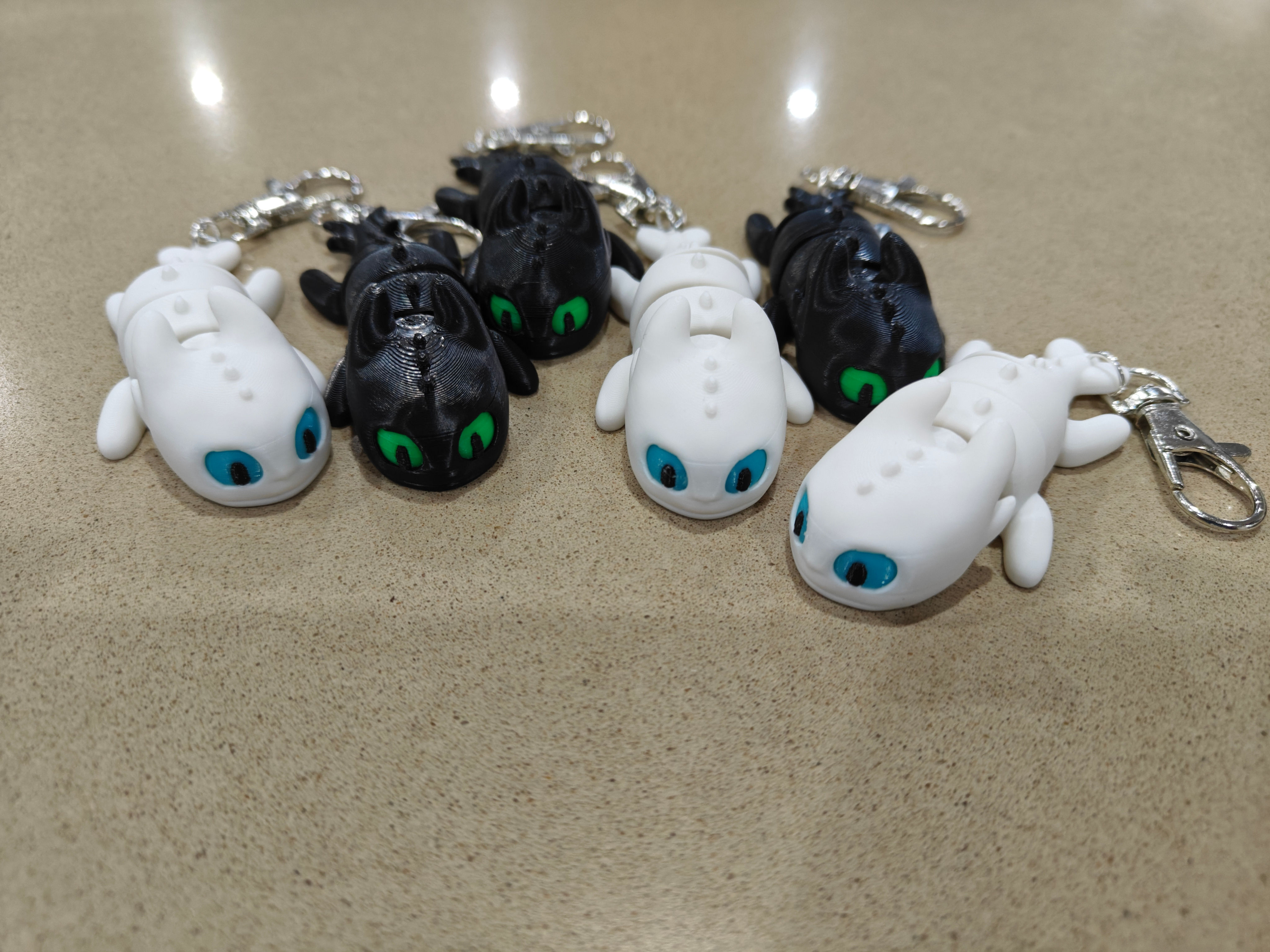 Flexi Articulated Baby Toothless & Lightfury Dragon Keychains