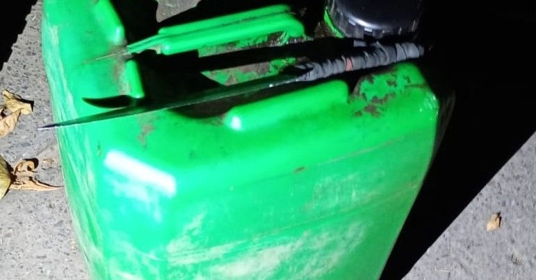 #Metan Demoran a un hombre con bidón de combustible