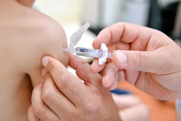 Eliminaron la obligatoriedad de las vacunas de los 5 años para cobrar un complemento de la AUH