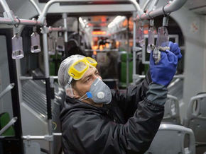 Omicrón dispara más de 50% el crecimiento de los casos globales, mientras Sudamérica extrema medidas