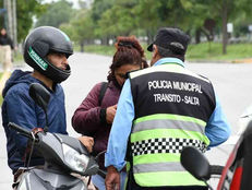 ‘Sin casco no hay moto’: realizaron dos operativos de control en Ruta 26 y en Av. Tavella