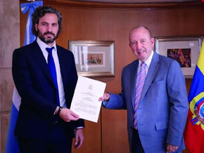 Argentina solicitó el retiro de embajador de Ecuador en respuesta a disposición anterior de Quito