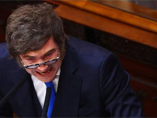 Entre Adorni y el malestar por la economía: la imagen de Milei cayó siete puntos en marzo