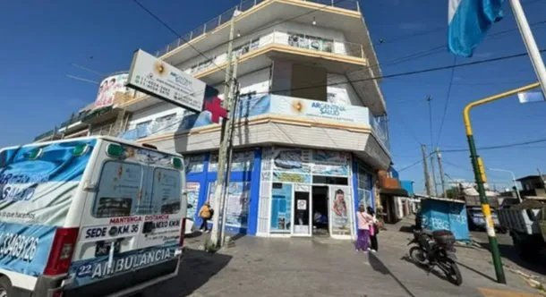 Clausuraron la clínica trucha en González Catán donde murió un hombre de 57 años por mala praxis