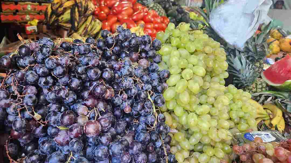 Para cuidar el bolsillo: se mantienen los precios en frutas y verduras en el mercado San Miguel
