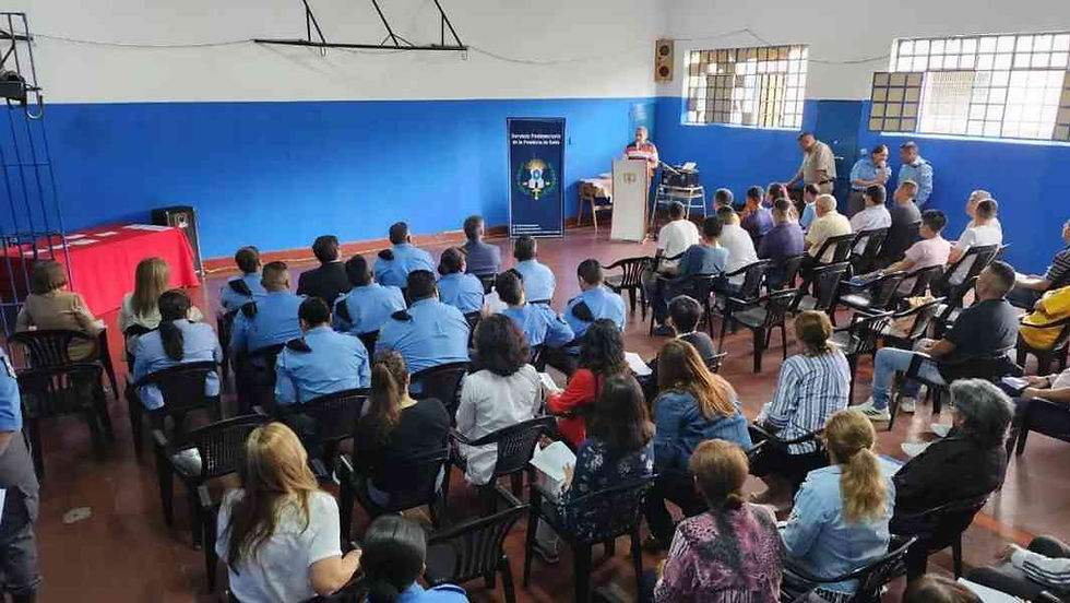 El programa "Tras las Rejas a la Calle" fortalece la reinserción social de personas privadas de la libertad