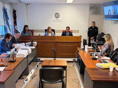 Avenida Paraguay: Una testigo confirmó que el conductor huyó corriendo del automóvil