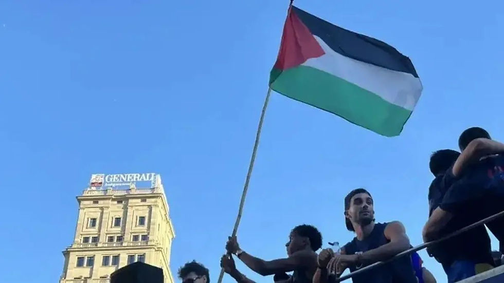 Israel cargó contra Lamine Yamal por agitar una bandera palestina en los festejos del Barcelona