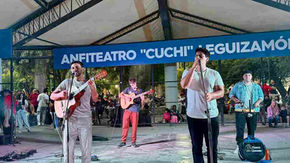 “Guitarreada Activa” hizo latir al anfi del parque San Martín a puro folclore