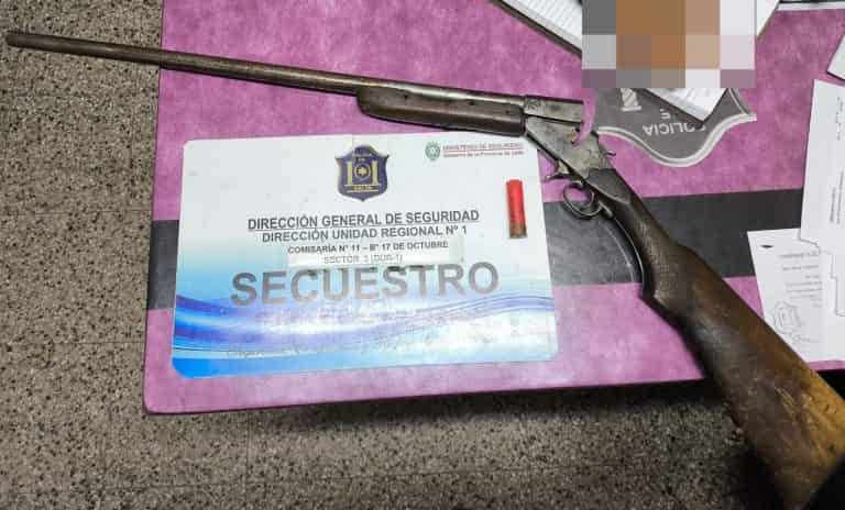 #Capital Demorado y secuestro de arma de fuego en barrio Juan Pablo II