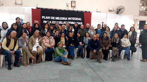 Trabajo interministerial con directivos de escuelas primarias del departamento Anta