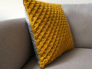6 reasons why you should take a knitting class