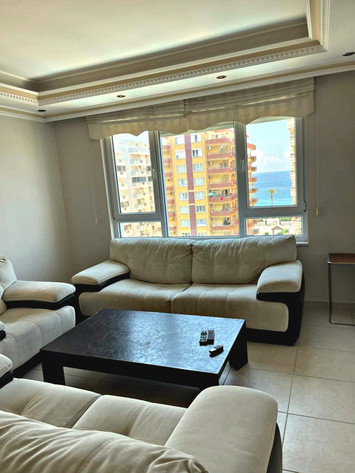 2+1 Apartment in Mahmutlar for rent only 70 meter away from the beach2.jpg