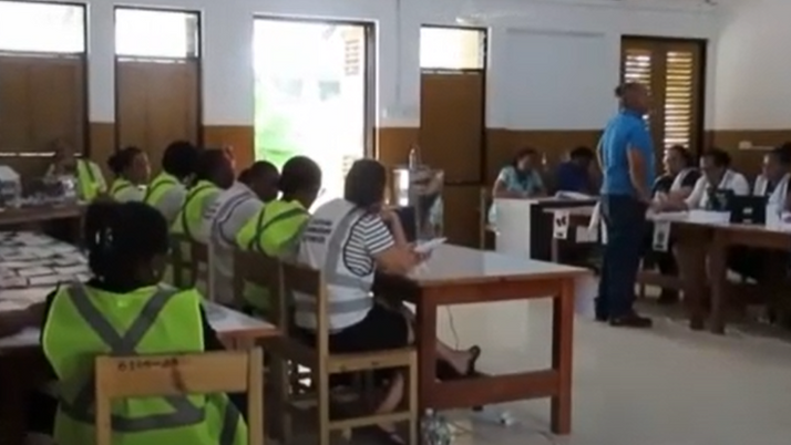 Seychelles votes amidst backdrop of drug and environmental concerns