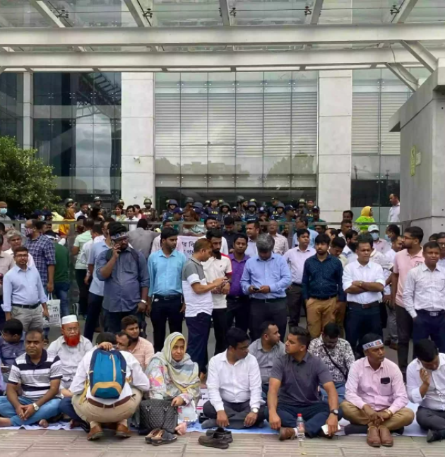 NBR officials’ ‘complete shutdown’ enters day 2 The NBR Unity Council agreed to discuss the issue with the finance adviser on Tuesday