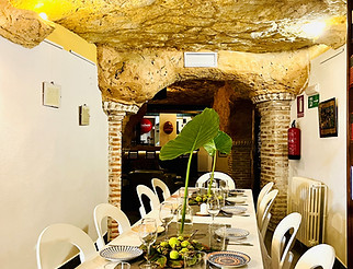 comedor grupos grandes casa rural cueva el nido cuenca