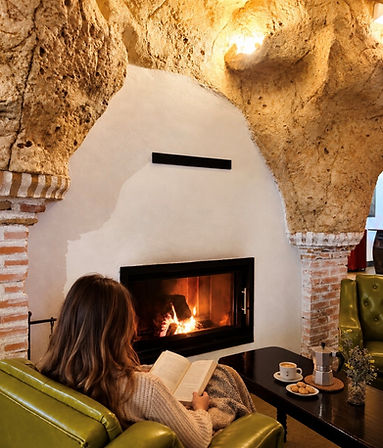 Chimenea y calefaccion casa cueva en cuenca