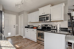 Kitchen 2.jpg
