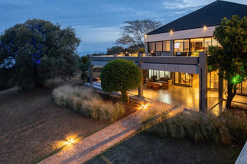 Akagera Game Lodge - Terrasse upstairs - 129-min.jpg
