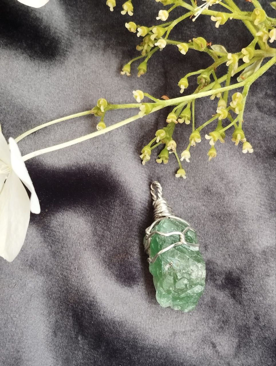 Miniaturbild: Kettenanhänger "PIEDRA PURA"