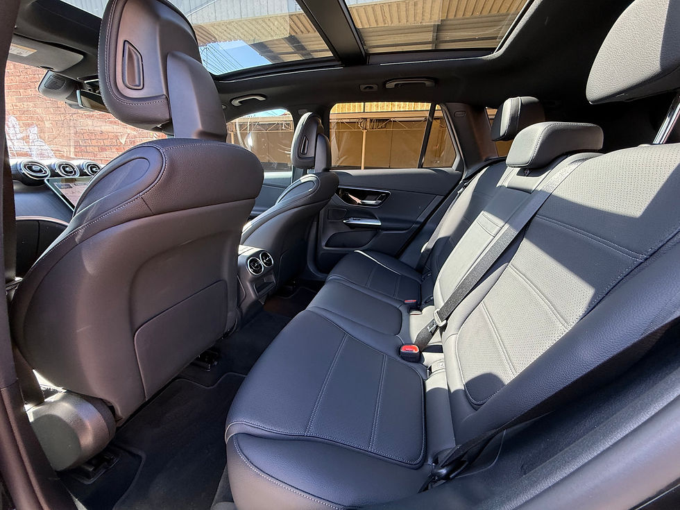 縮圖：2025 MB GLC300 4 Matic