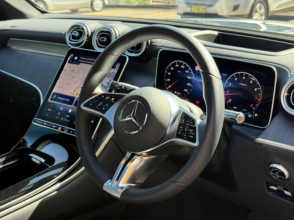 縮圖：2025 MB GLC300 4 Matic