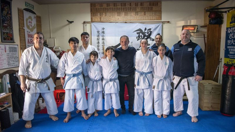 Abella visitó a jóvenes campanenses que participarán del Mundial Junior de Karate