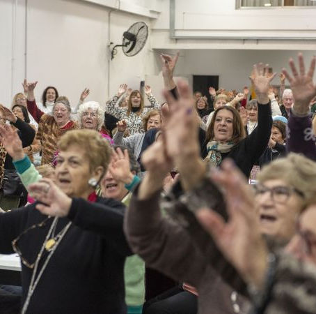 “Café con A.L.M.A.” volvió a reunir a los vecinos en una cálida jornada organizada por el Municipio