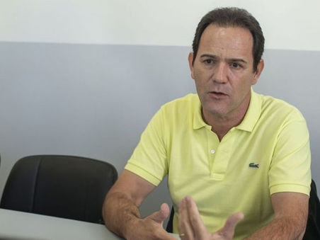 "El ladrón cree que todos son de su misma condición, eso le pasa a Midón" aseguró Lagar